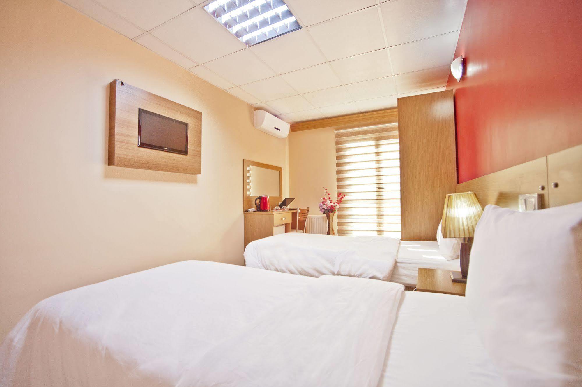 Avcilar Vizyon Hotel Istanbul Exterior photo